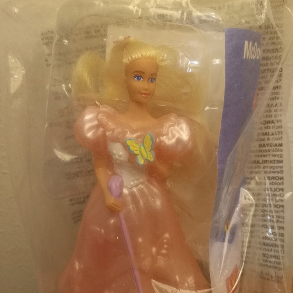 Butterfly Barbie 1995 McDonald's Figurine with Stand - Picture 6 of 6